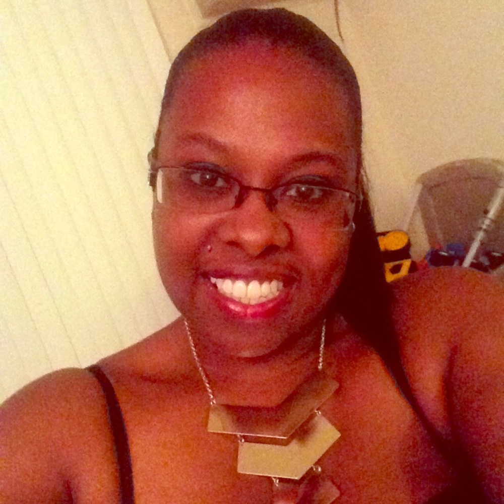 Meet your Posher, Rayna